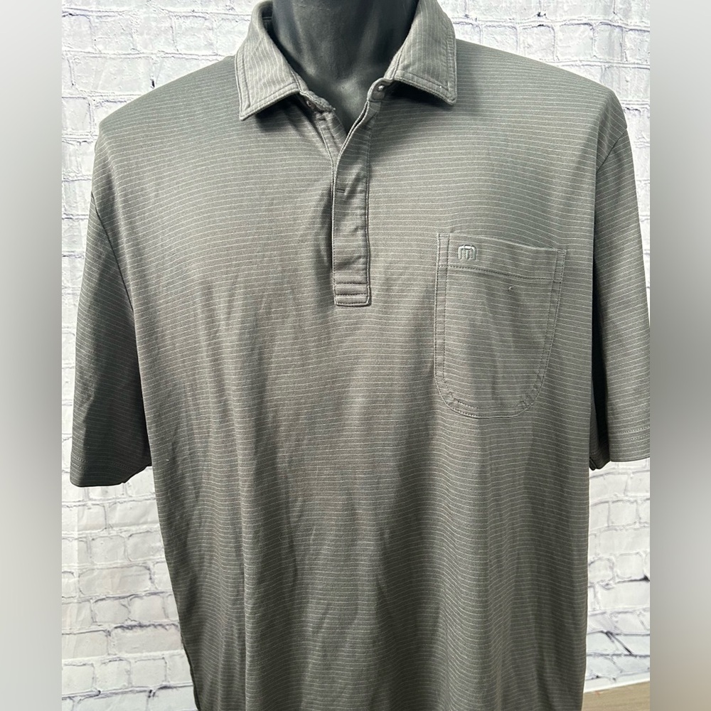 TRAVIS MATHEW mens size xl golf polo